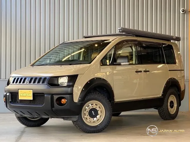 2011 Mitsubishi Delica D:5 Chamonix