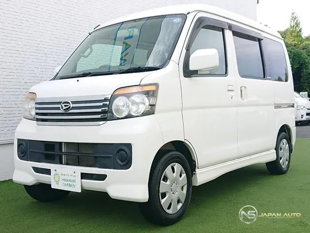 2014 Daihatsu Atrai Wagon, photo 1 of 20