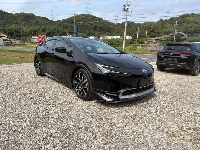 2023 Toyota Prius, photo 1 of 20