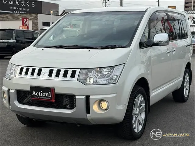 2016 Mitsubishi Delica D:5 Chamonix