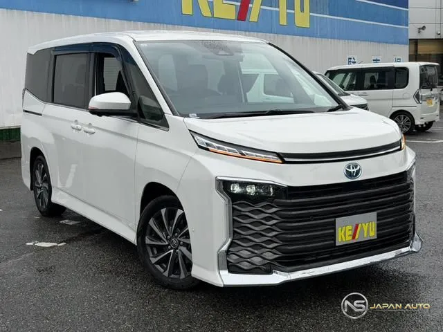 2023 Toyota Voxy Hybrid S-Z