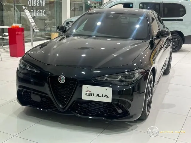 2023 Alfa Romeo Giulia Veloce