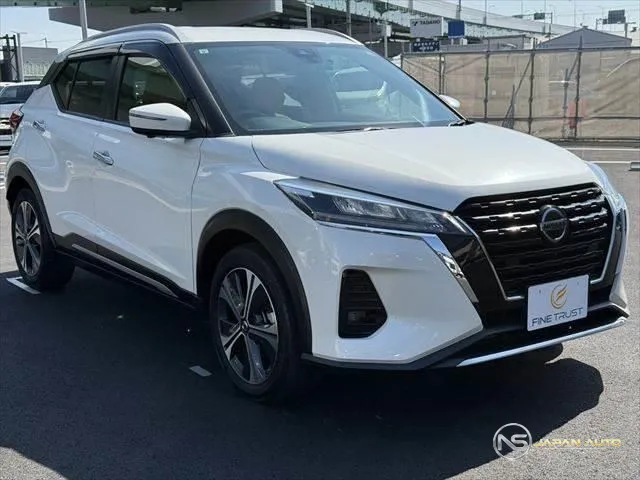 2021 Nissan Kicks X Two Tone Interior Edition