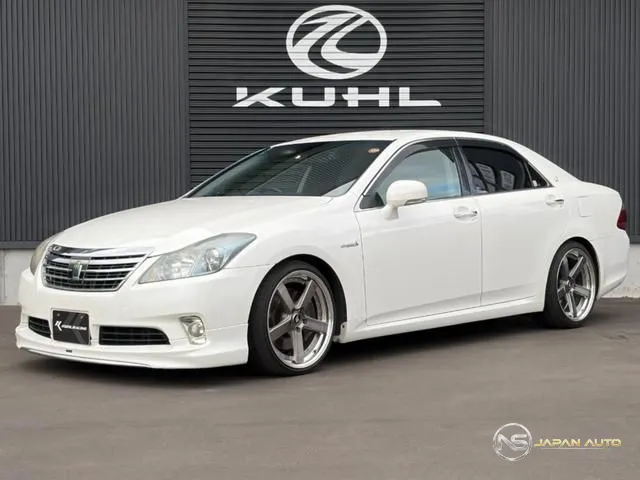 2010 Toyota Crown Hybrid L Package