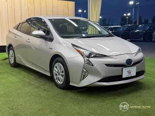 2017 Toyota Prius S Safety Plus