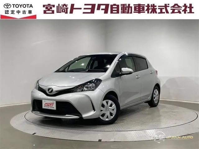 2015 Toyota Vitz F