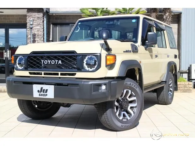2025 Toyota Land Cruiser 70 AX