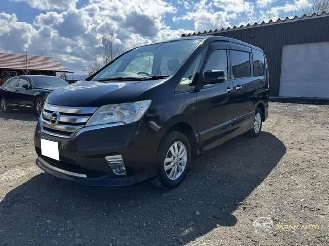 2013 Nissan Serena Highway Star V Selection
