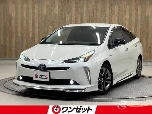 2020 Toyota Prius S Touring Selection