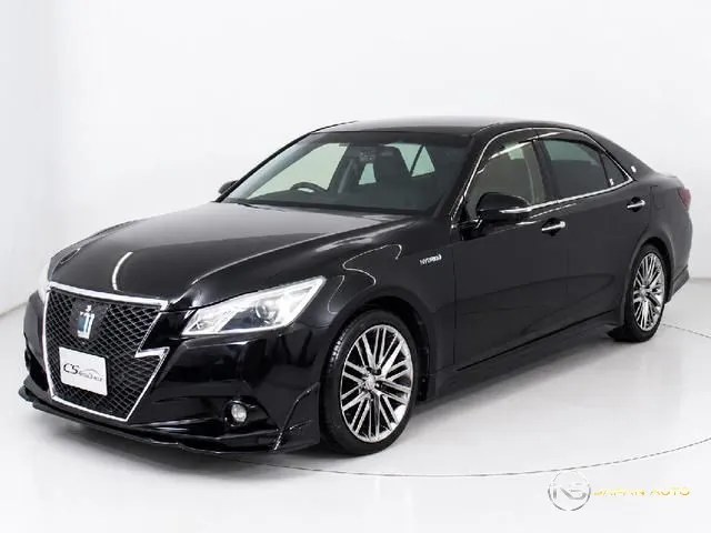 2013 Toyota Crown Hybrid Athlete S