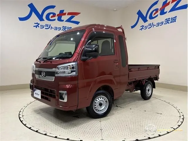 2022 Daihatsu Hijet Truck, photo 1 of 20