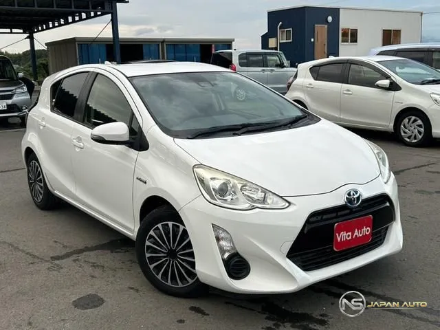 2016 Toyota Aqua S