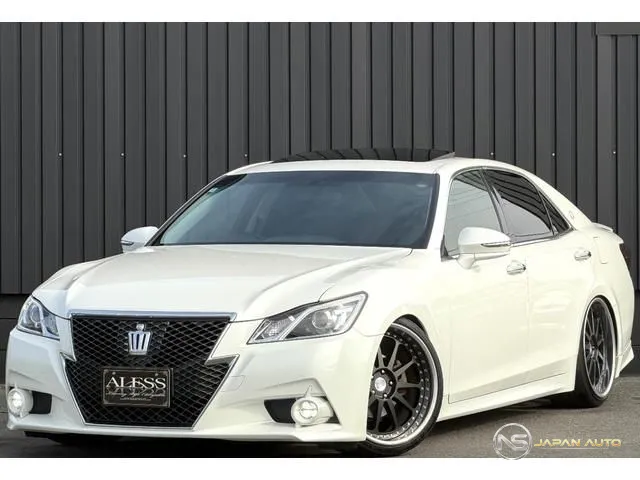 2014 Toyota Crown Athlete S