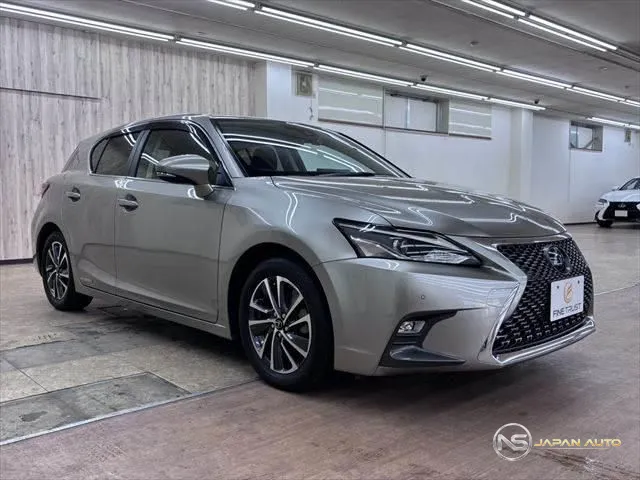 2017 Lexus CT CT200H Version C