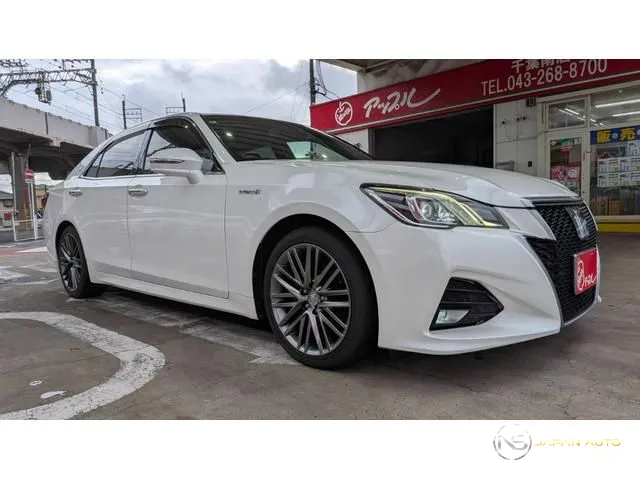 2016 Toyota Crown Hybrid Athlete S