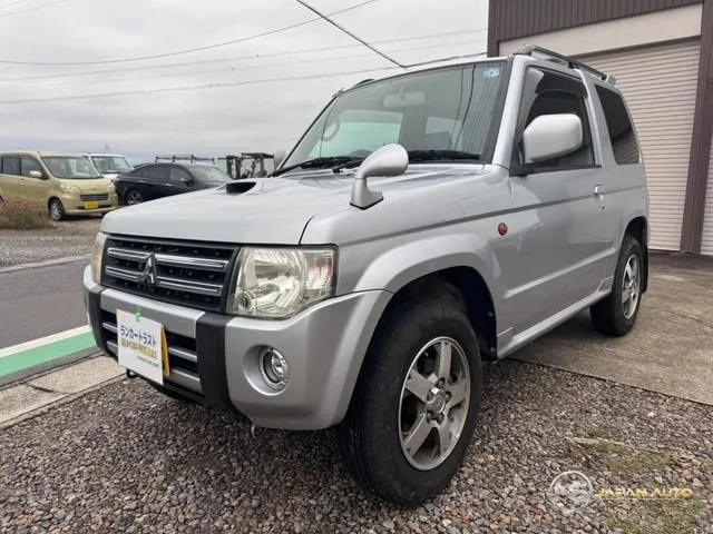 2009 Mitsubishi Pajero Mini VR