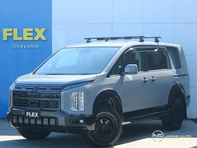 2026 Mitsubishi Delica D:5, photo 1 of 20