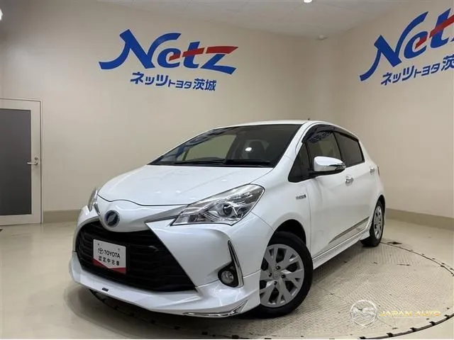 2018 Toyota Vitz Hybrid U