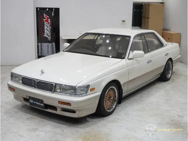 1992 Nissan Laurel Medalist SV