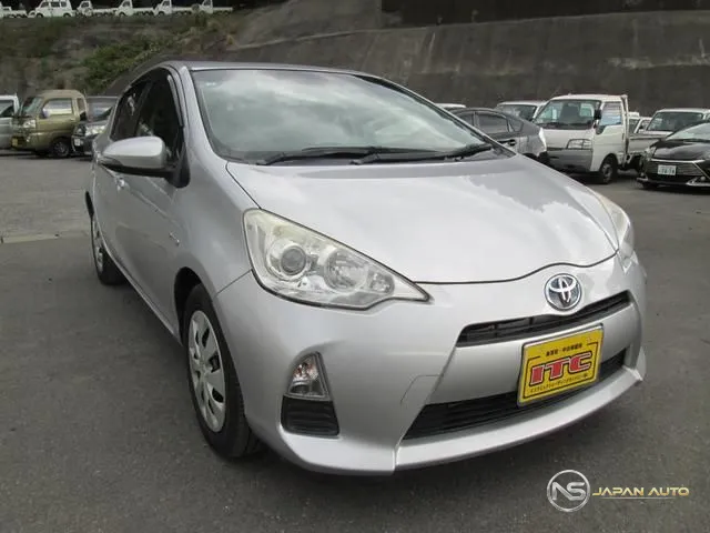2012 Toyota Aqua S