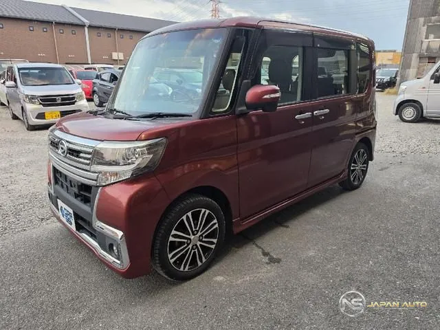 2016 Daihatsu Tanto, photo 1 of 20