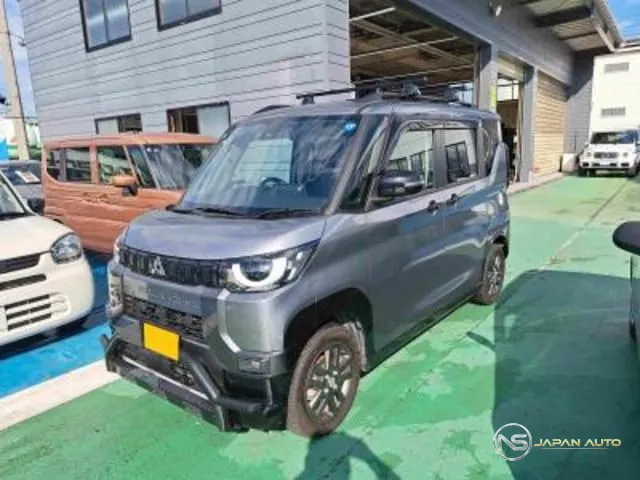 2024 Mitsubishi Delica Mini T Premium