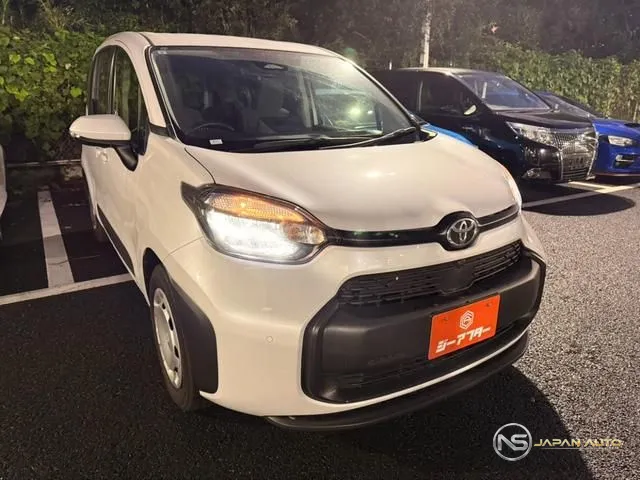 2024 Toyota Sienta Hybrid G