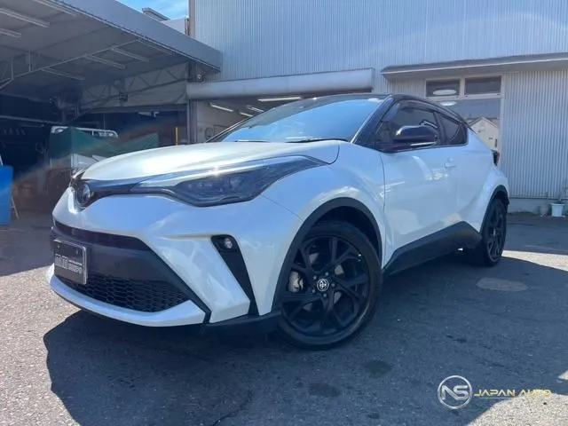2022 Toyota C-HR G Mode Nero Safety Plus III