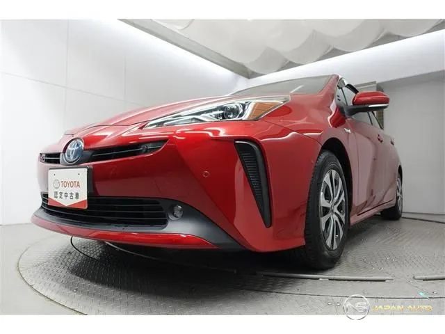 2020 Toyota Prius, photo 1 of 20