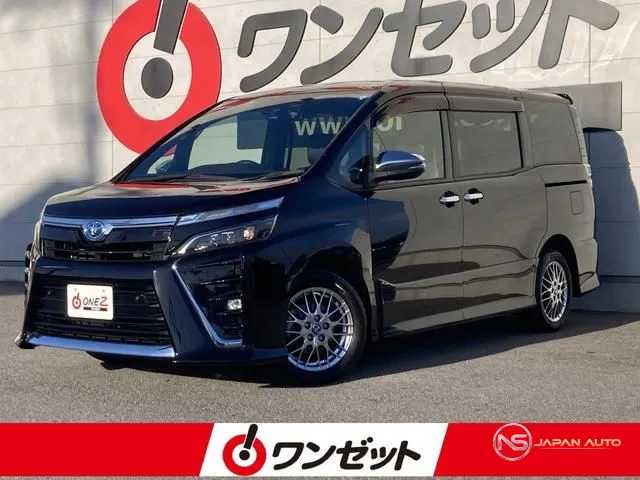 2021 Toyota Voxy, photo 1 of 20
