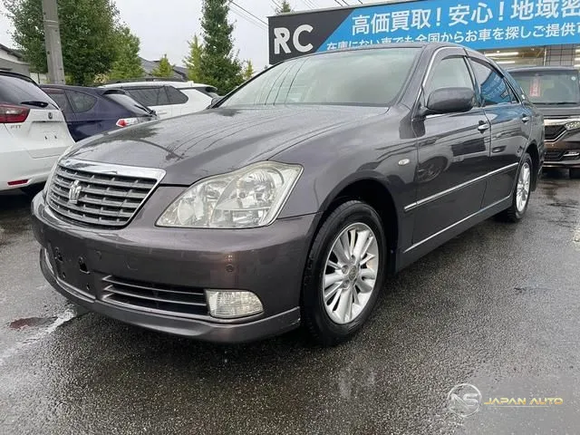 2005 Toyota Crown Royal Extra I-Four Q Package