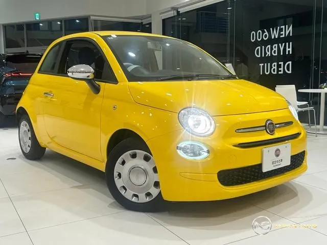 2022 Fiat 500 Giallissima