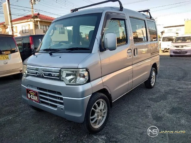 2011 Mitsubishi Minicab Van Bravo Turbo