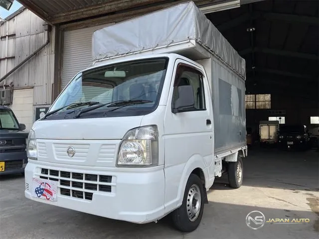 2017 Nissan NT100CLIPPER Truck