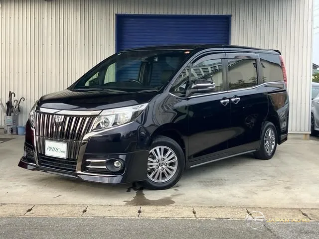 2016 Toyota Esquire GI Black Tailored