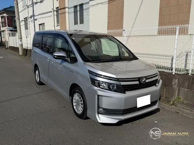 2015 Toyota Voxy Hybrid V