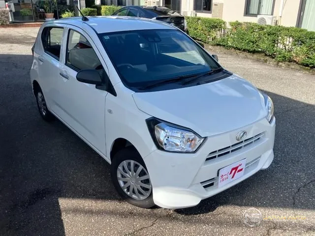 2023 Daihatsu Mira e:S L SA III
