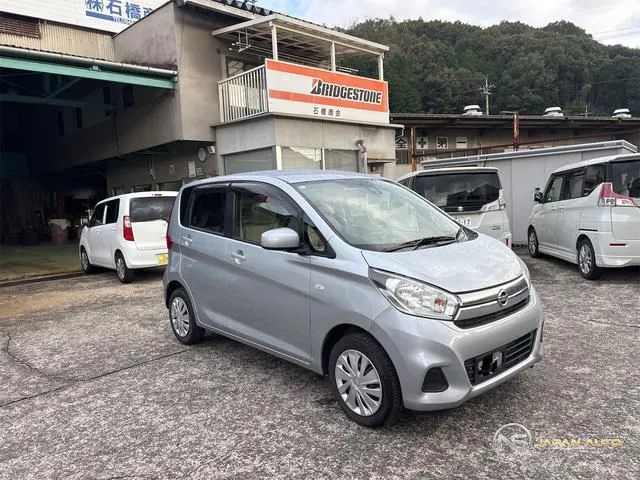 2017 Nissan Dayz J