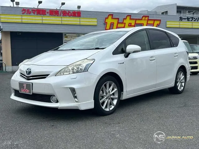 2013 Toyota Prius Alpha S Touring Selection