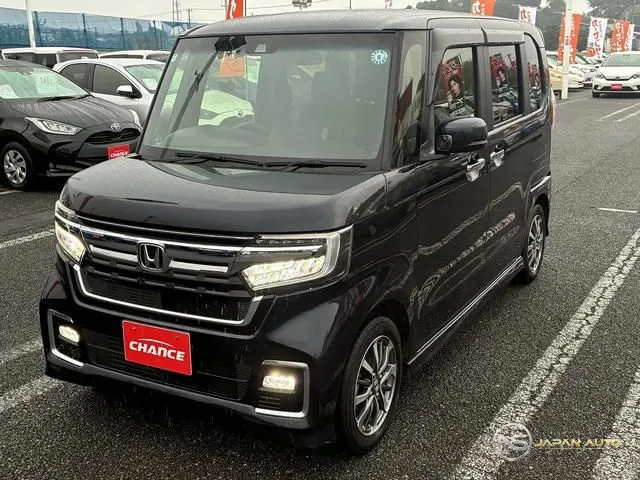 2022 Honda N-Box Custom, photo 1 of 20