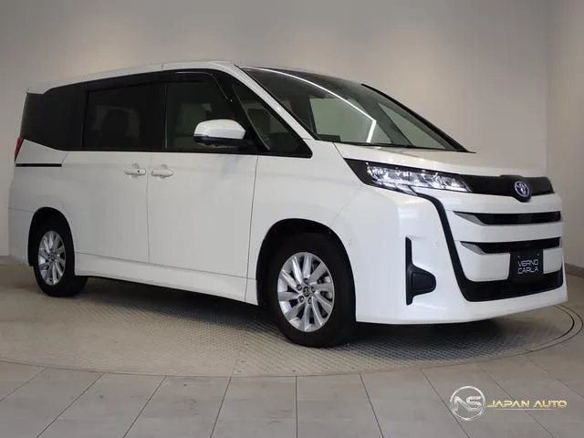 2022 Toyota Noah Hybrid G