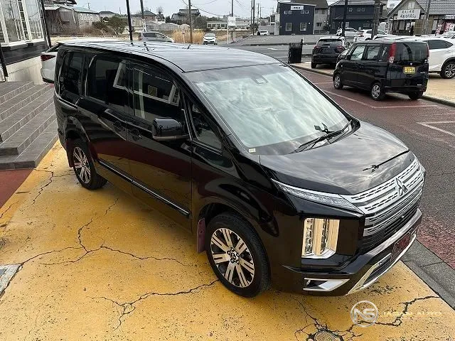 2019 Mitsubishi Delica D:5 G Power Package