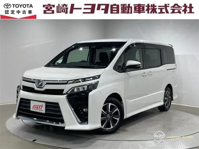 2017 Toyota Voxy ZS
