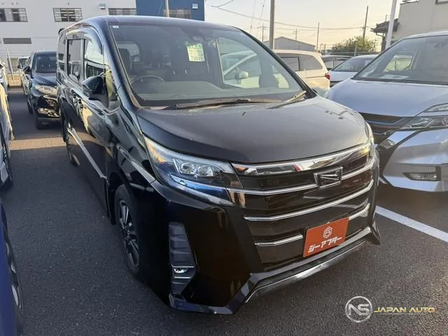 2017 Toyota Noah SI