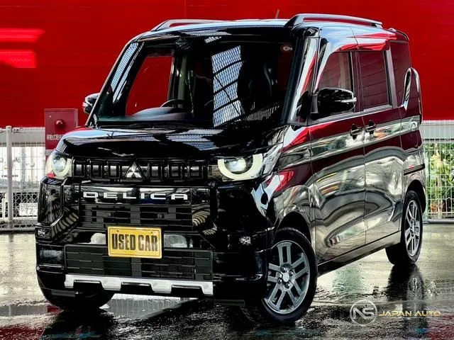 2024 Mitsubishi Delica Mini T Premium