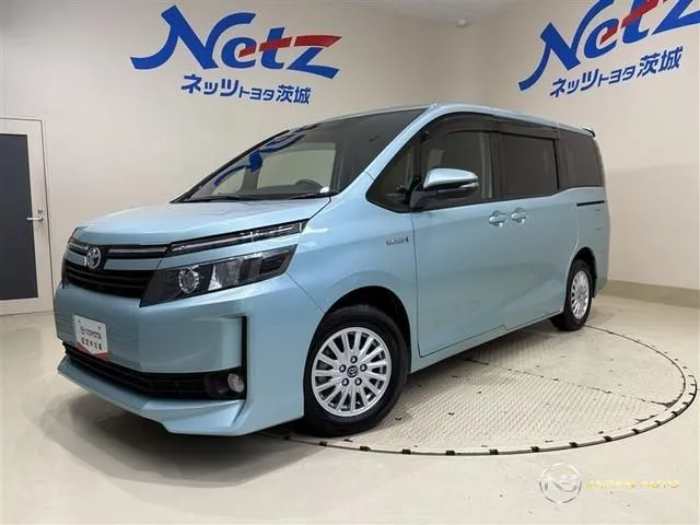 2015 Toyota Voxy Hybrid V