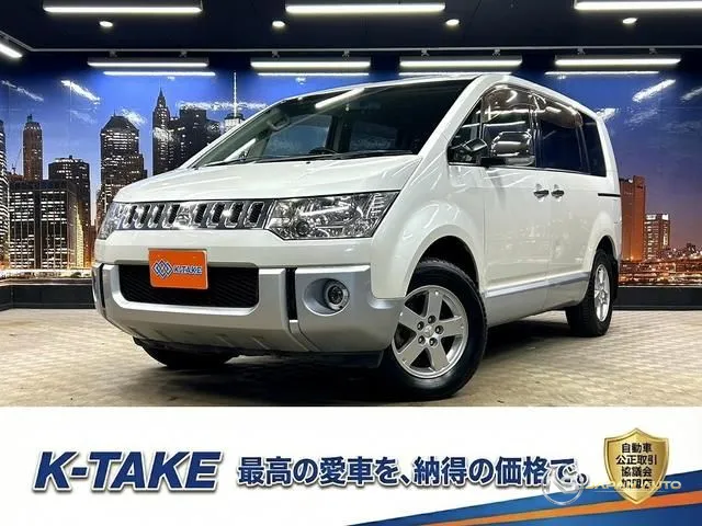 2014 Mitsubishi Delica D:5 G Power Package