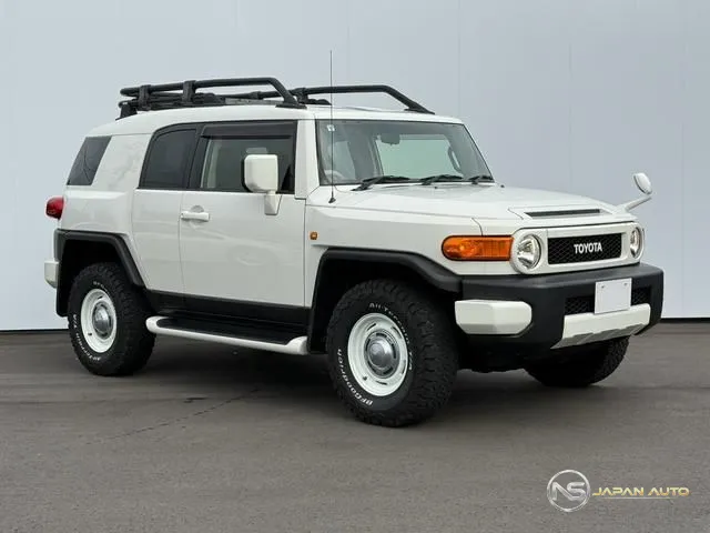 2013 Toyota FJ Cruiser Base Grade