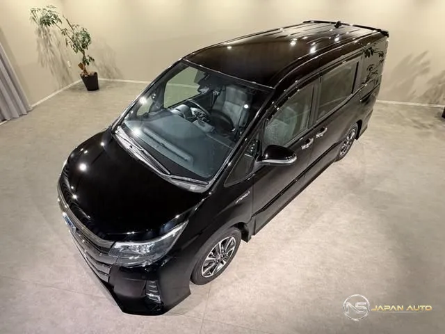 2019 Toyota Noah Hybrid SI