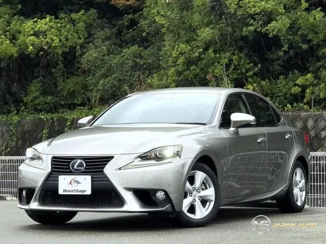 2013 Lexus IS IS300H